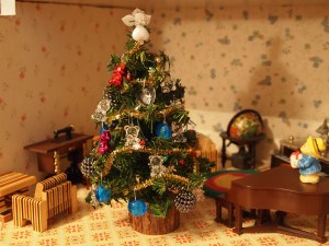 Christmas 2014 in the dollhouse